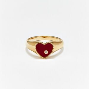Yvonne Léon Baby Red Agate Heart Signet Ring (US 4)